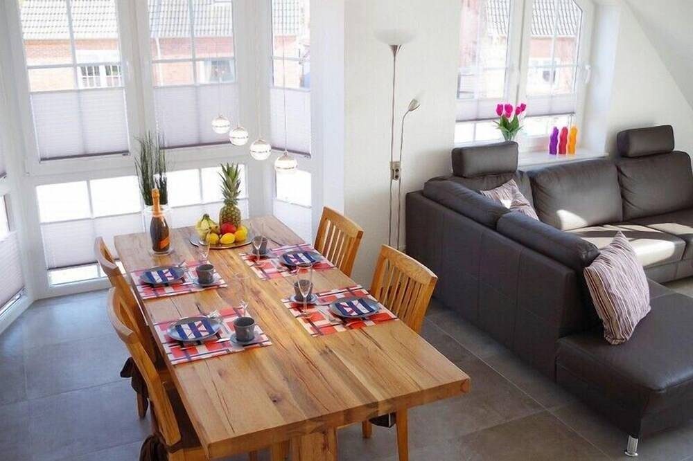 Schöne und helle Ferienwohnung (80qm) für 4 Personen mit Balkon — Bild 4