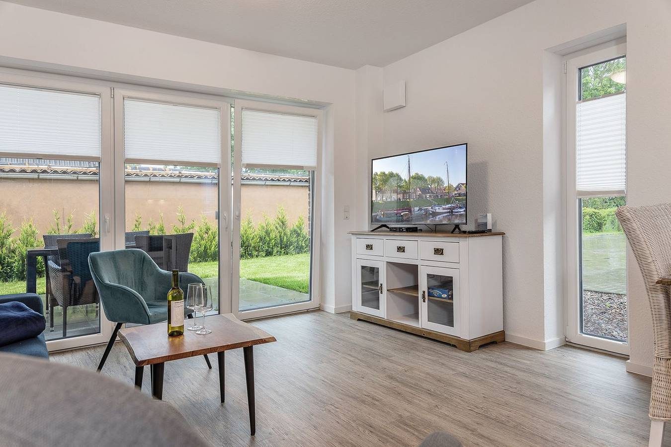 Ferienwohnung im Erdgeschoss mit Terrasse (Neubau von 2022) in Top-Lage — Bild 2