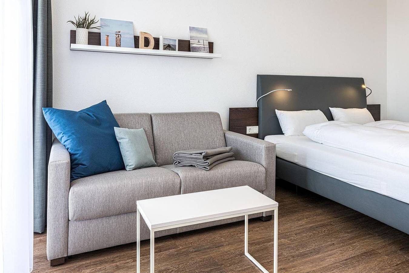 Nordseenahes Ferienapartment mit Balkon, Parkplatz, Schwimmbad- & Saunanutzung — Bild 5