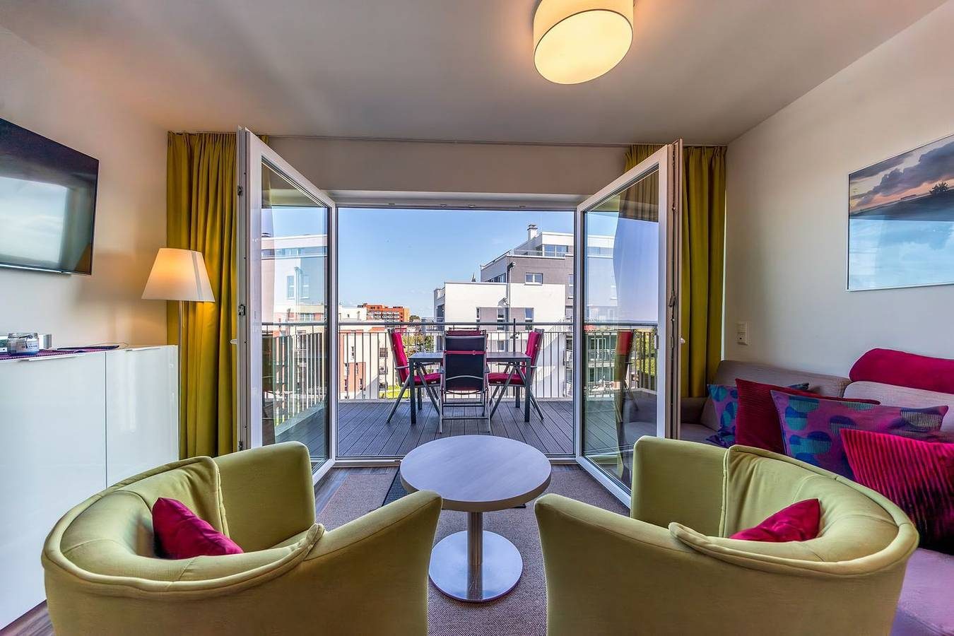 Tolles Apartment mit Infrarotsauna und Balkon mit wunderschönem Panoramablick! — Bild 2