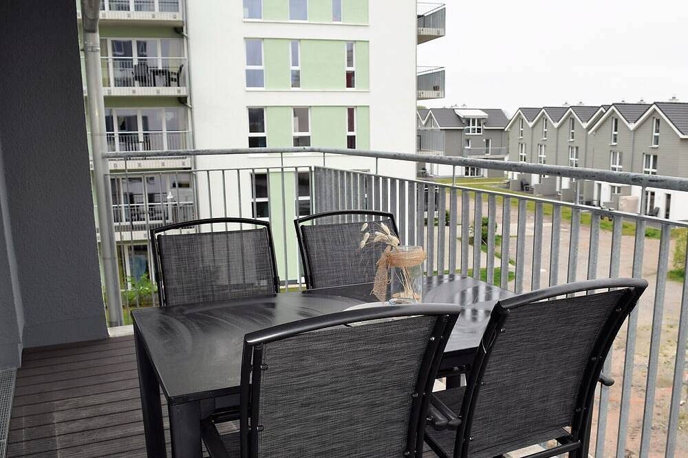 Moderne, hochwertige Ferienwohnung, Sauna, großer Balkon, strandnah — Bild 2