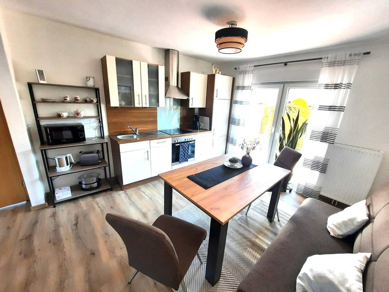 Ferienwohnung für 3 Personen mit Terrasse — Bild 2