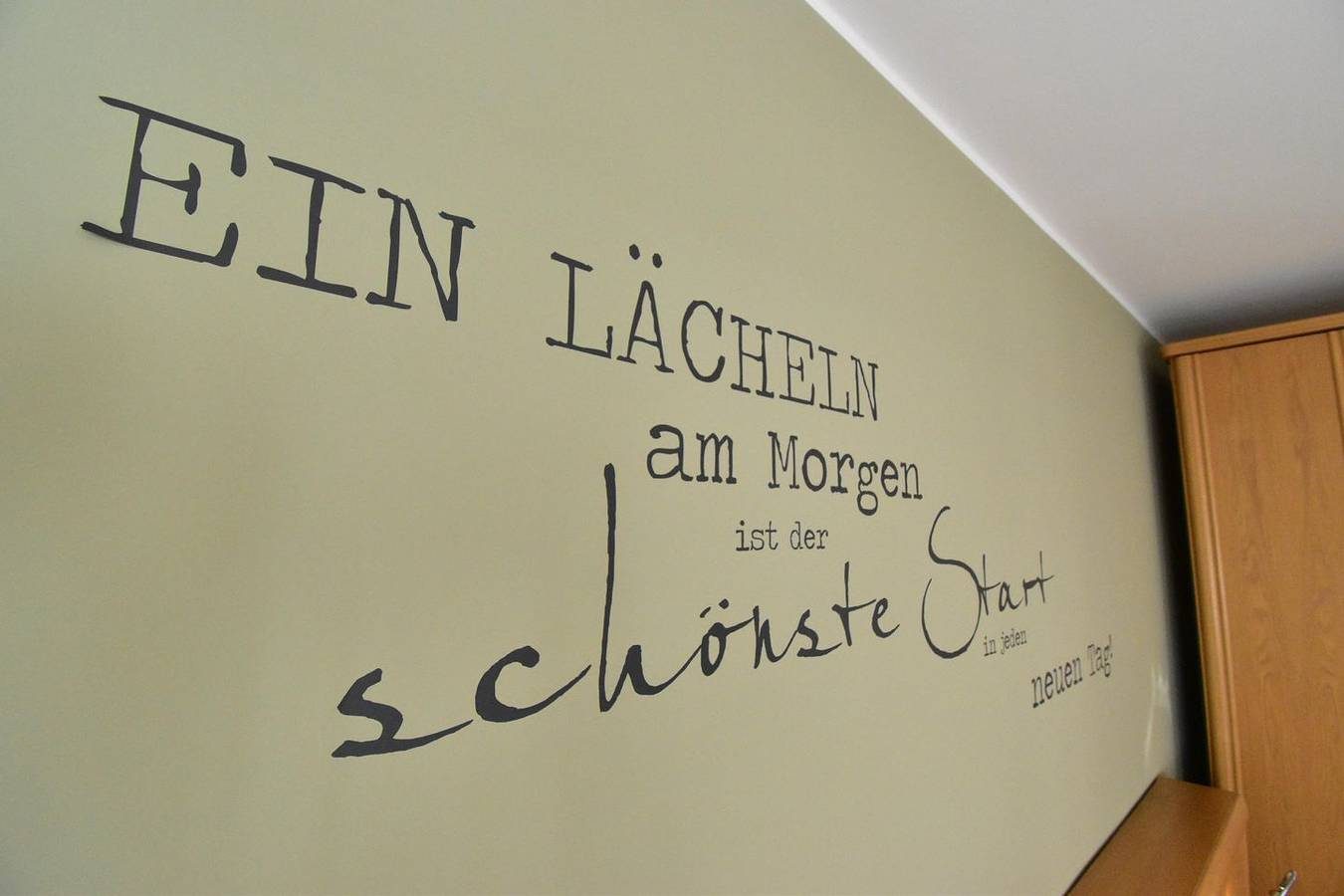 Meerzeit – Großes freistehendes Haus für 8 Personen mitten in Norddeich — Bild 2
