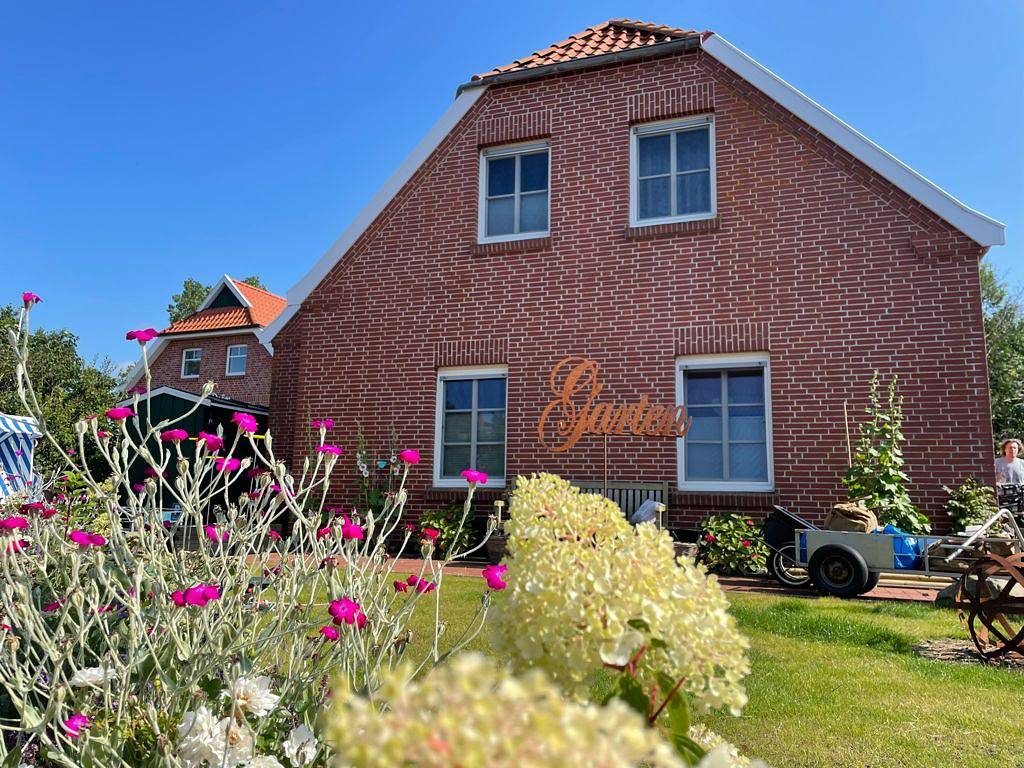 Ferienwohnung 'Inselhuuske I I' mit privater Terrasse, privatem Garten und Wi-Fi — Bild 2