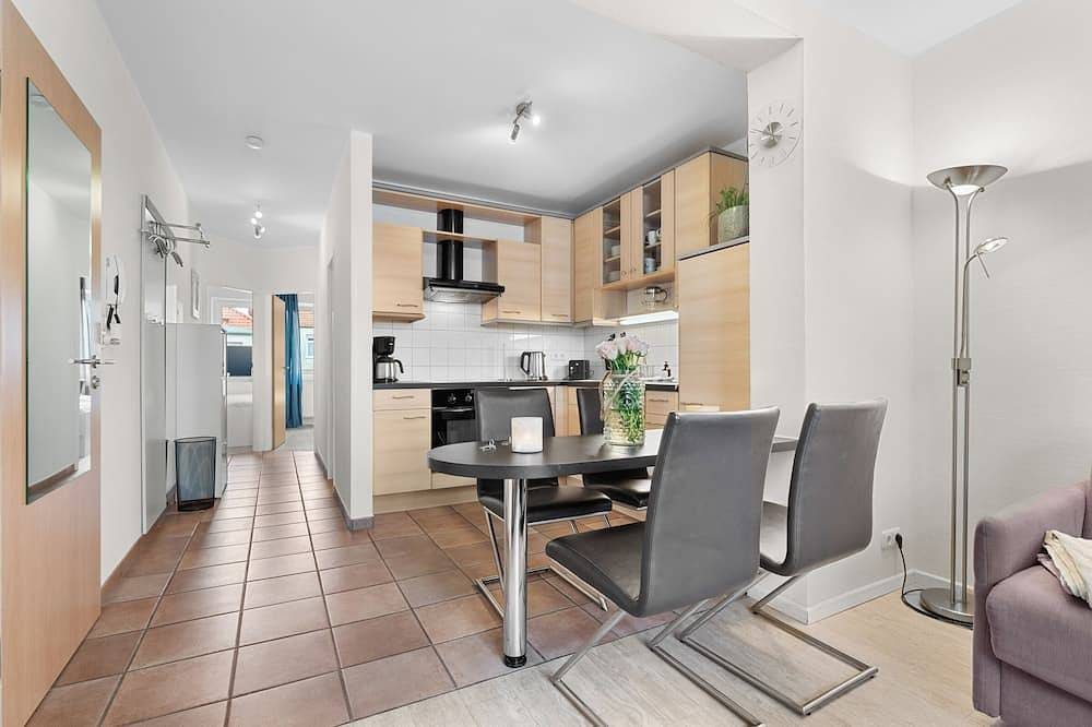 Ferienwohnung im 1Og, große 3-Raum-Wohnung mit Balkon, zwei getrennten Schlafzim