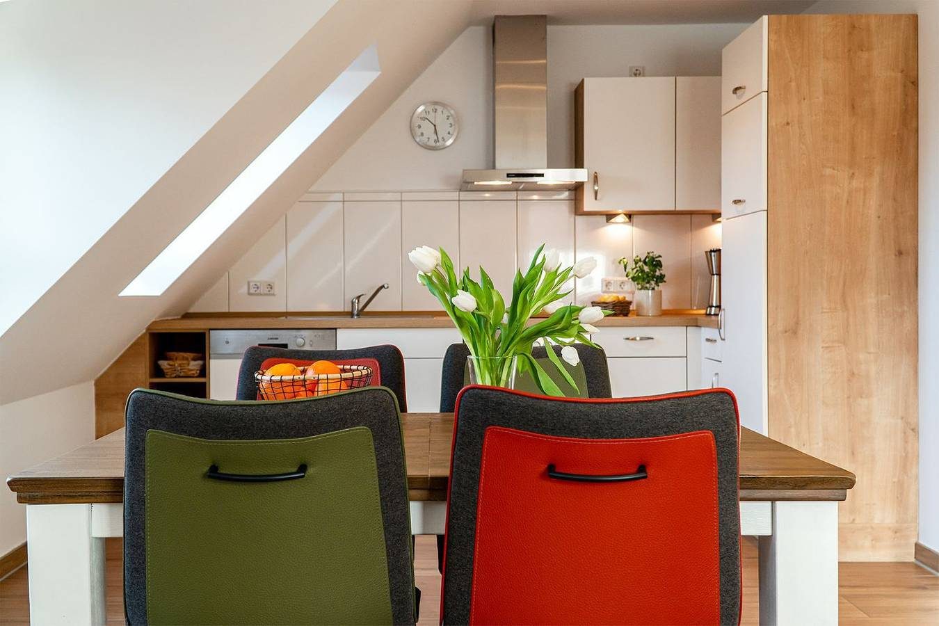 Meerzeit - Moderne Ferienwohnung mit Dachstudio in Greetsiel — Bild 3