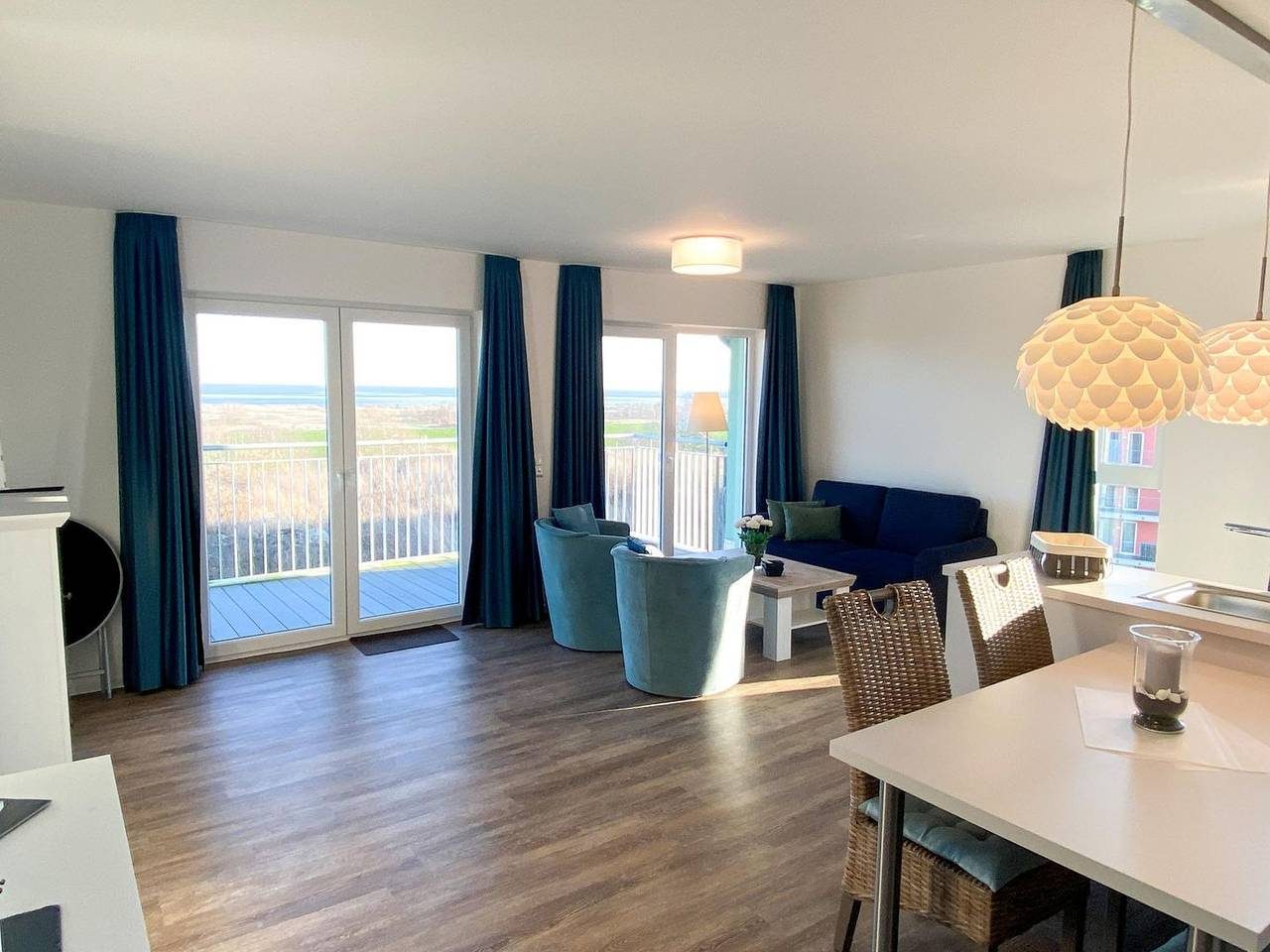 Gepflegte Ferienwohnung mit Meerblick, Sauna, großer Balkon, Haustiere