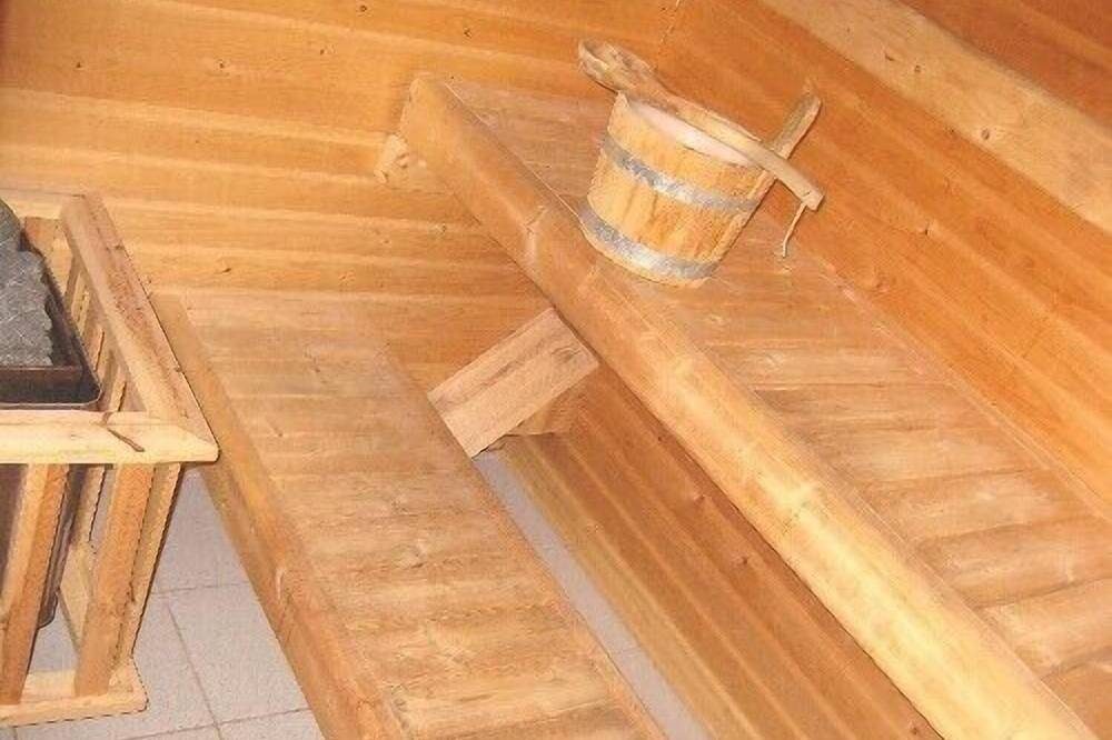 Ferien mit eigener Sauna und zwei Bädern für maximal vier Erwachsene — Bild 2