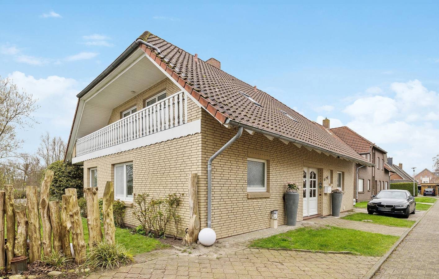 Gemütliches Küstenappartement mit Terrasse und Parkplatz