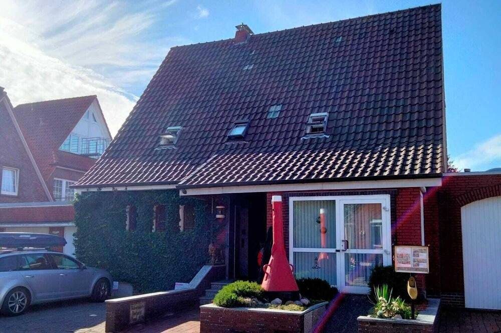 Strandnahe Ferienwohnung in Norddeich, Platz für bis zu 4 Personen. — Bild 4