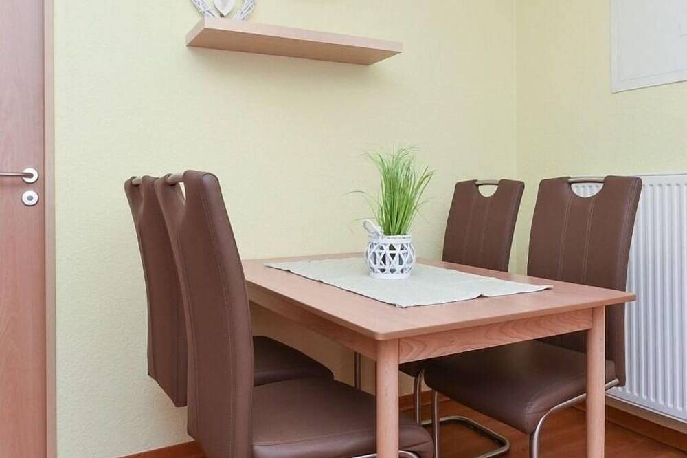 Ferienwohnung\/App. für 2 Gäste mit 60m² in Bensersiel (251462) — Bild 3