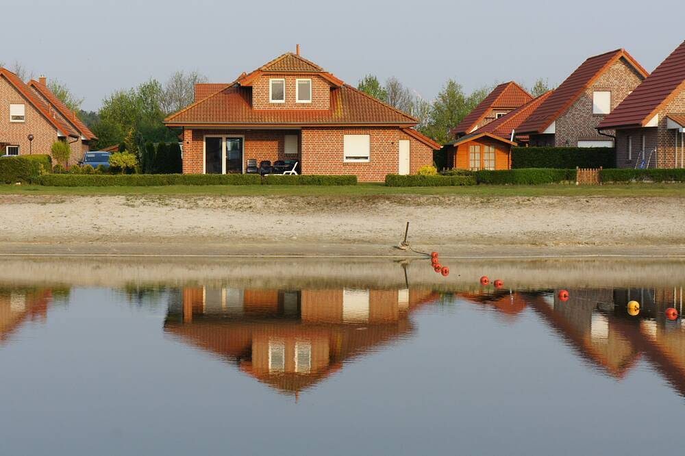Ferienhaus unmittelbar am Badesee