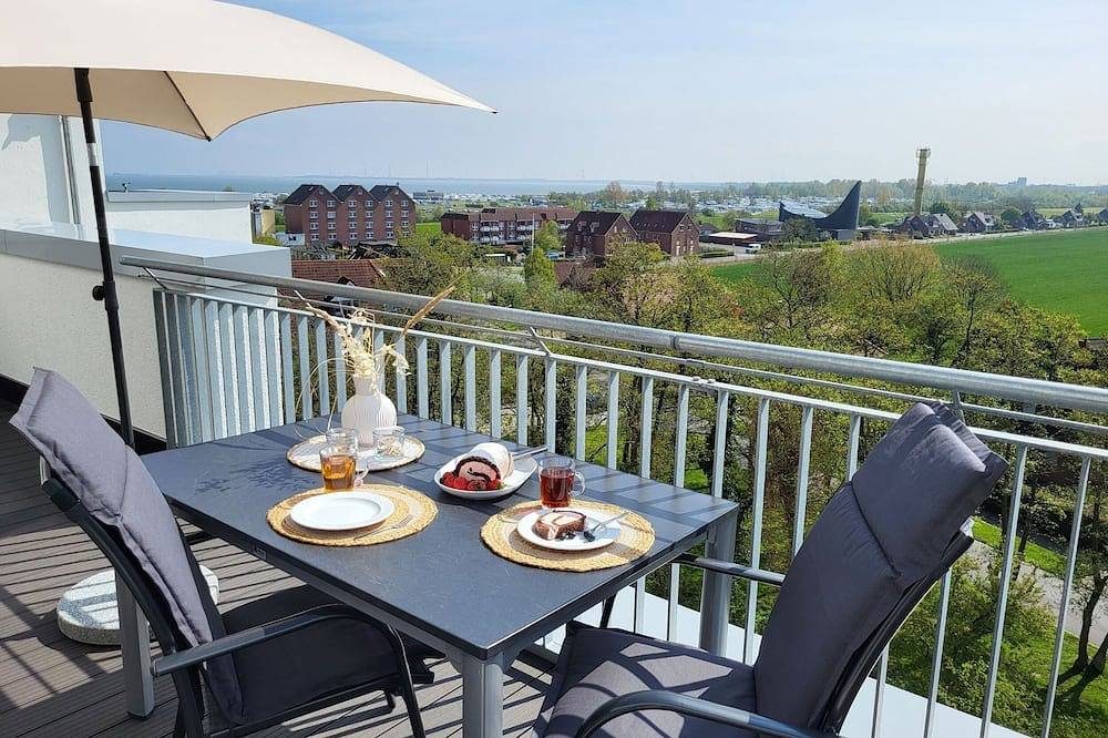 Moderne, hochwertige Ferienwohnung, Sauna, Kamin, großer Balkon, strandnah — Bild 2