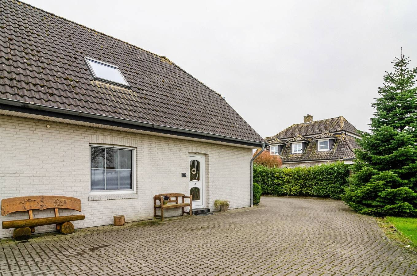 Ferienwohnung Neumann" mit privater Terrasse, privatem Garten und Wlan — Bild 2