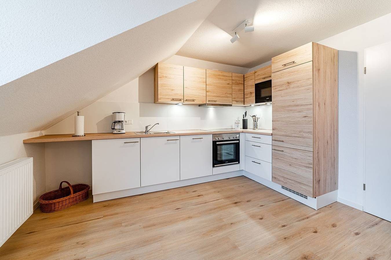 "Upkaamer": Gemütliche Wohnung mit Blick auf die Greetsieler Zwillingsmühlen — Bild 2