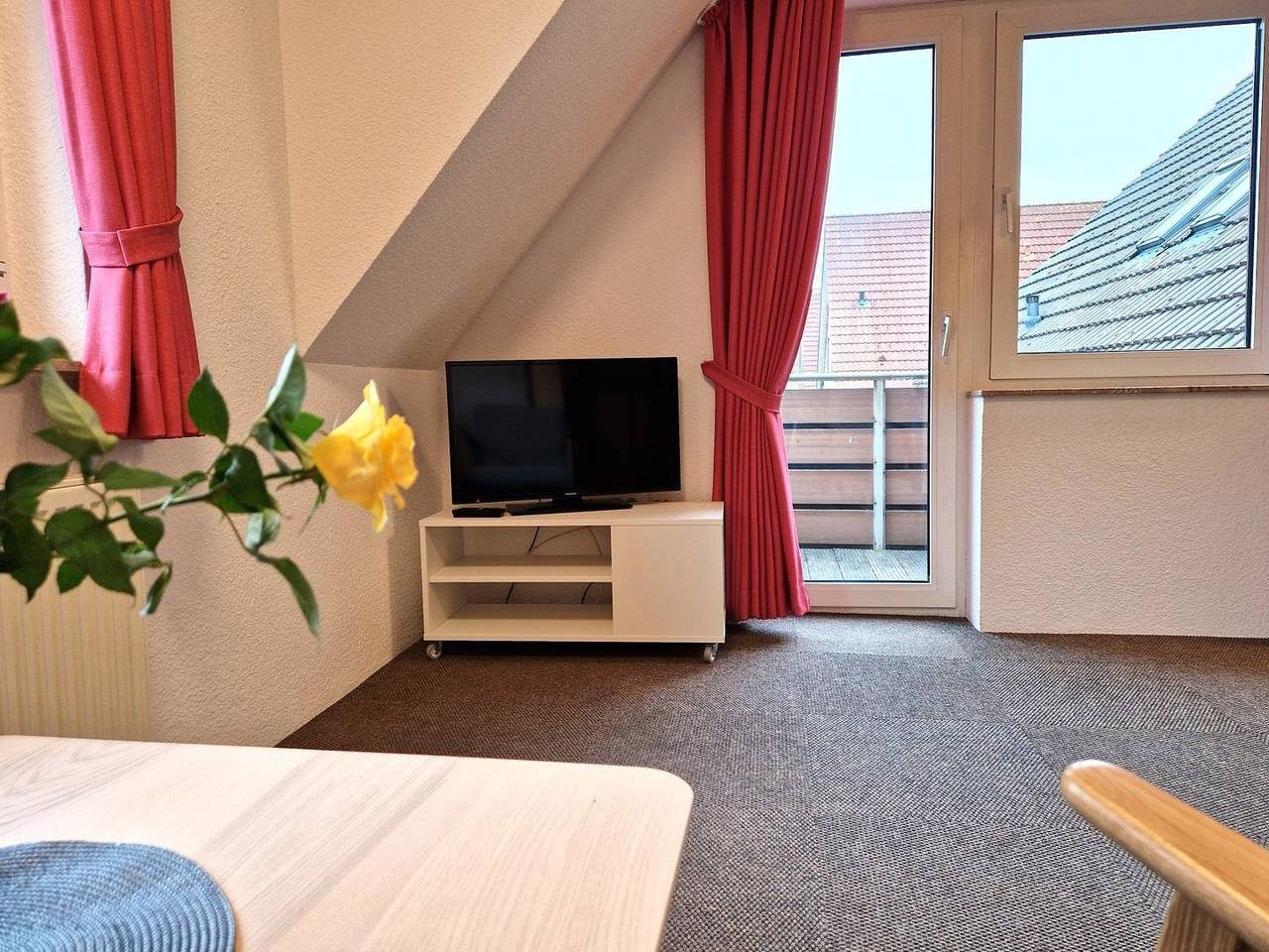 Zentrale, im Herzen Norddeich gelegene Ferienwohnung für 3 Personen + Baby — Bild 4
