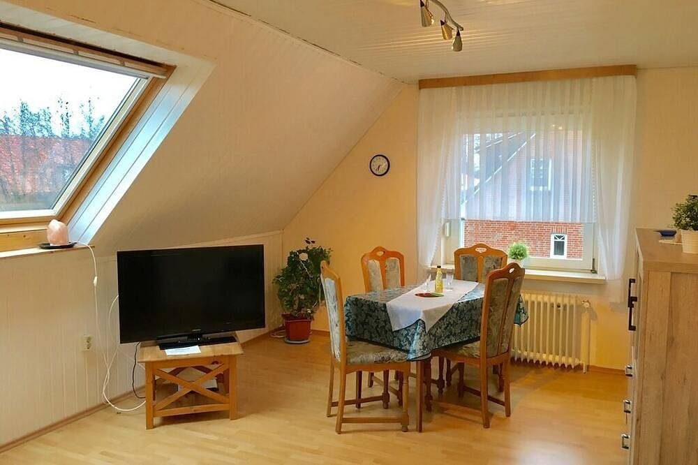 Ruhige Oberwohnung mitten in Norddeich für 4 Personen + Baby — Bild 2