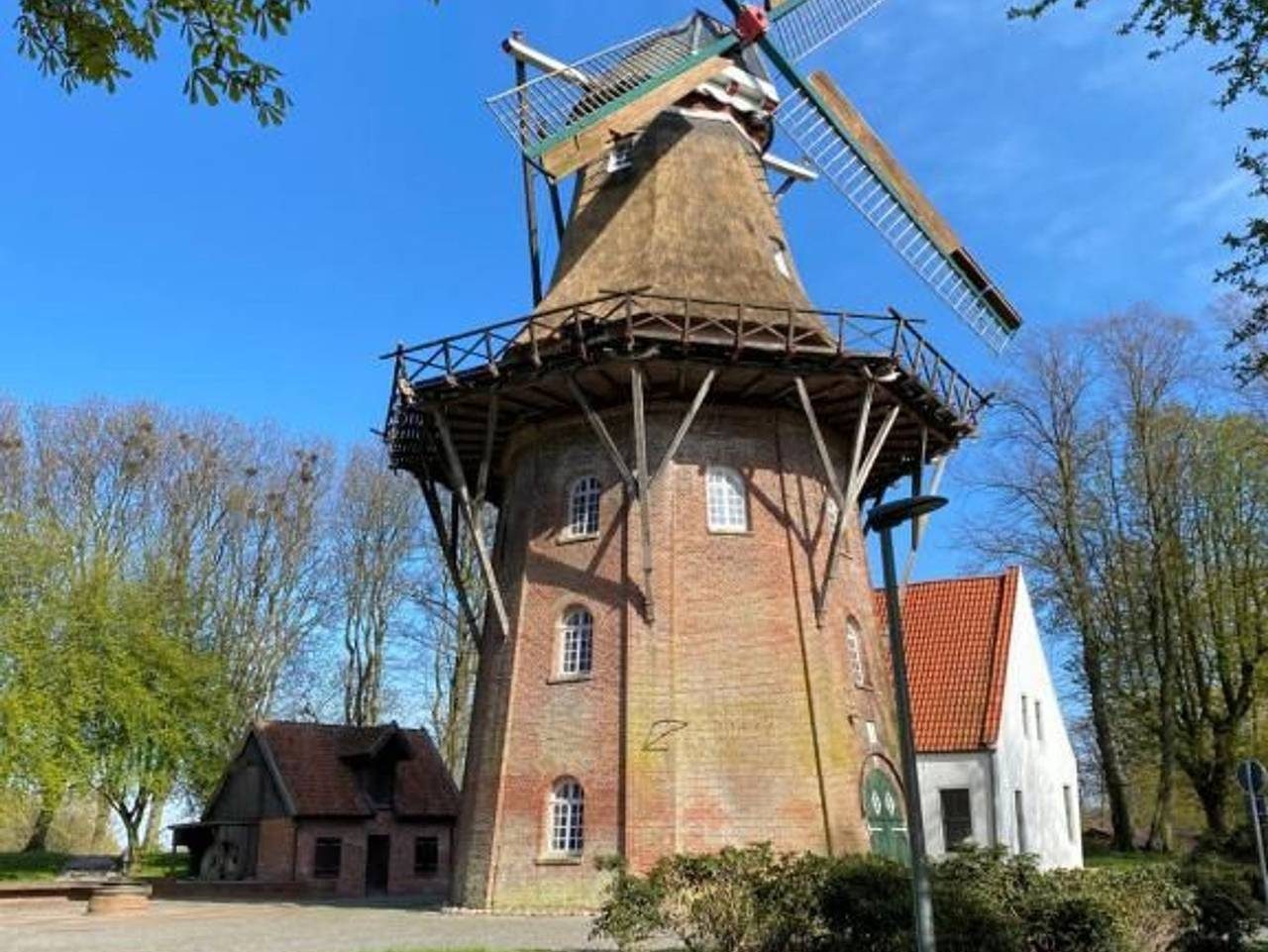 Charmante Altbauwohnungen an der Kesselschleuse — Bild 3