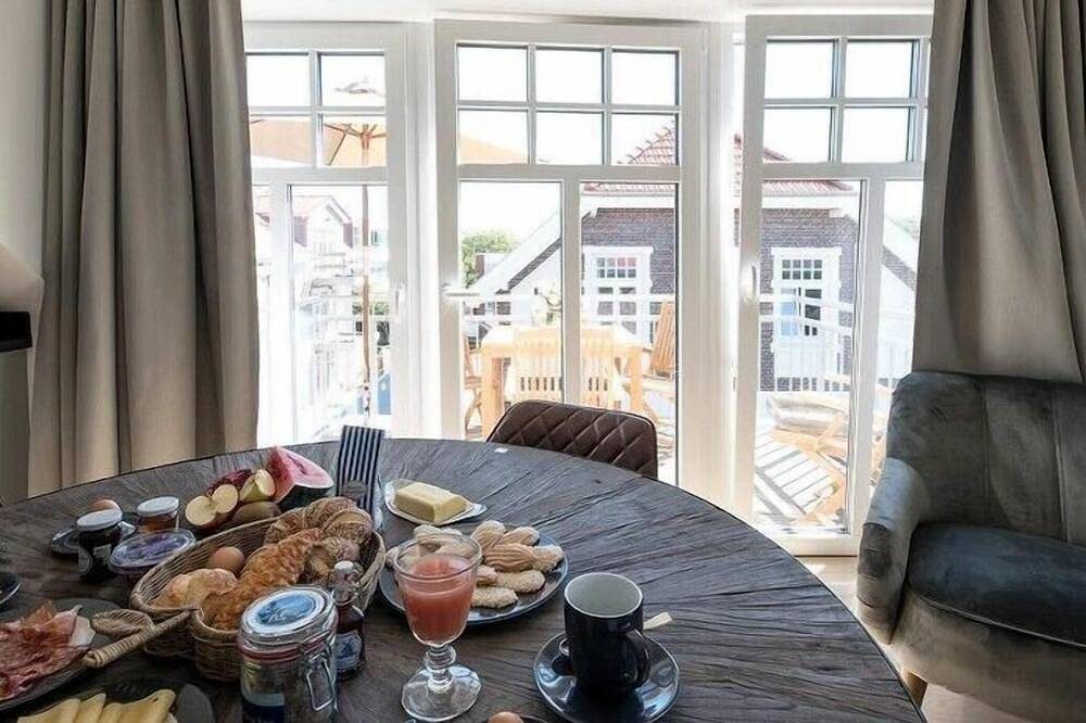 Wattkieker im Lindenhof - zentral gelegen mit klassischem Design — Bild 3