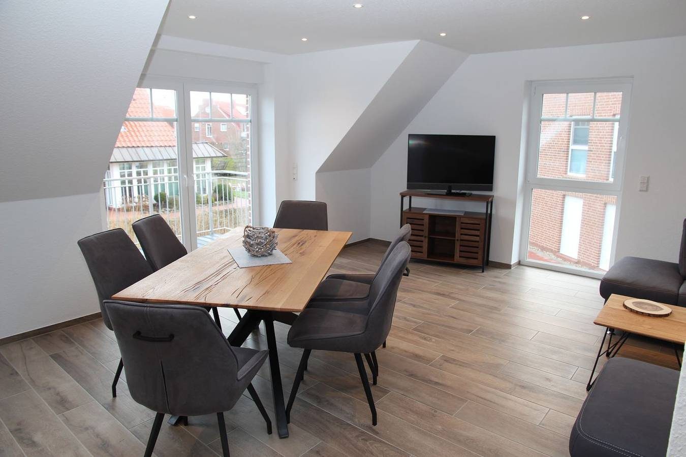Hundefreundliche Og-Wohnung (80qm) mit Balkon für 4 Personen direkt am Wasser! — Bild 5