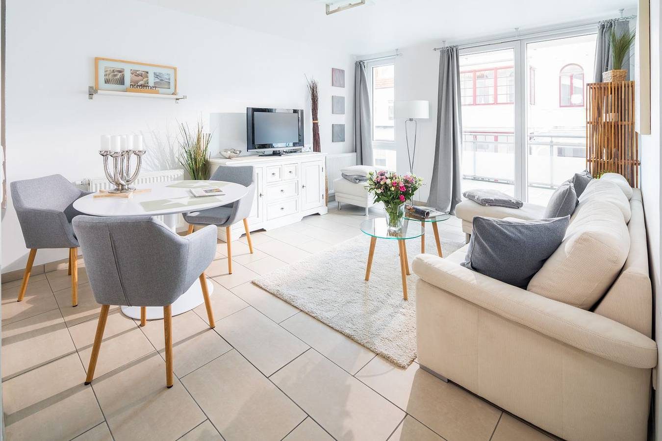 2-Raum Appartement mit einem großen Balkon