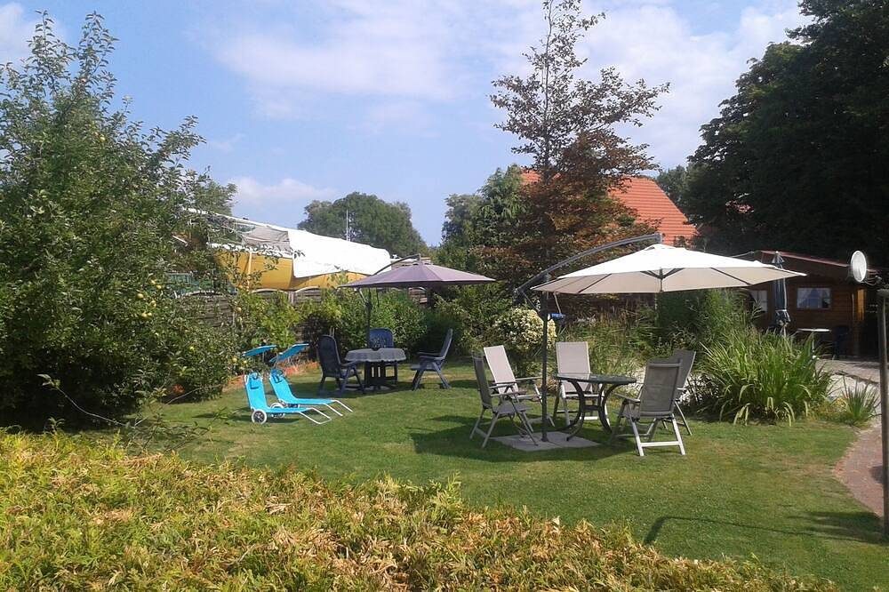 moderne Ferienwohnung in Top-Lage - renoviert und neu möbliert - Strand ca. 1Km — Bild 3