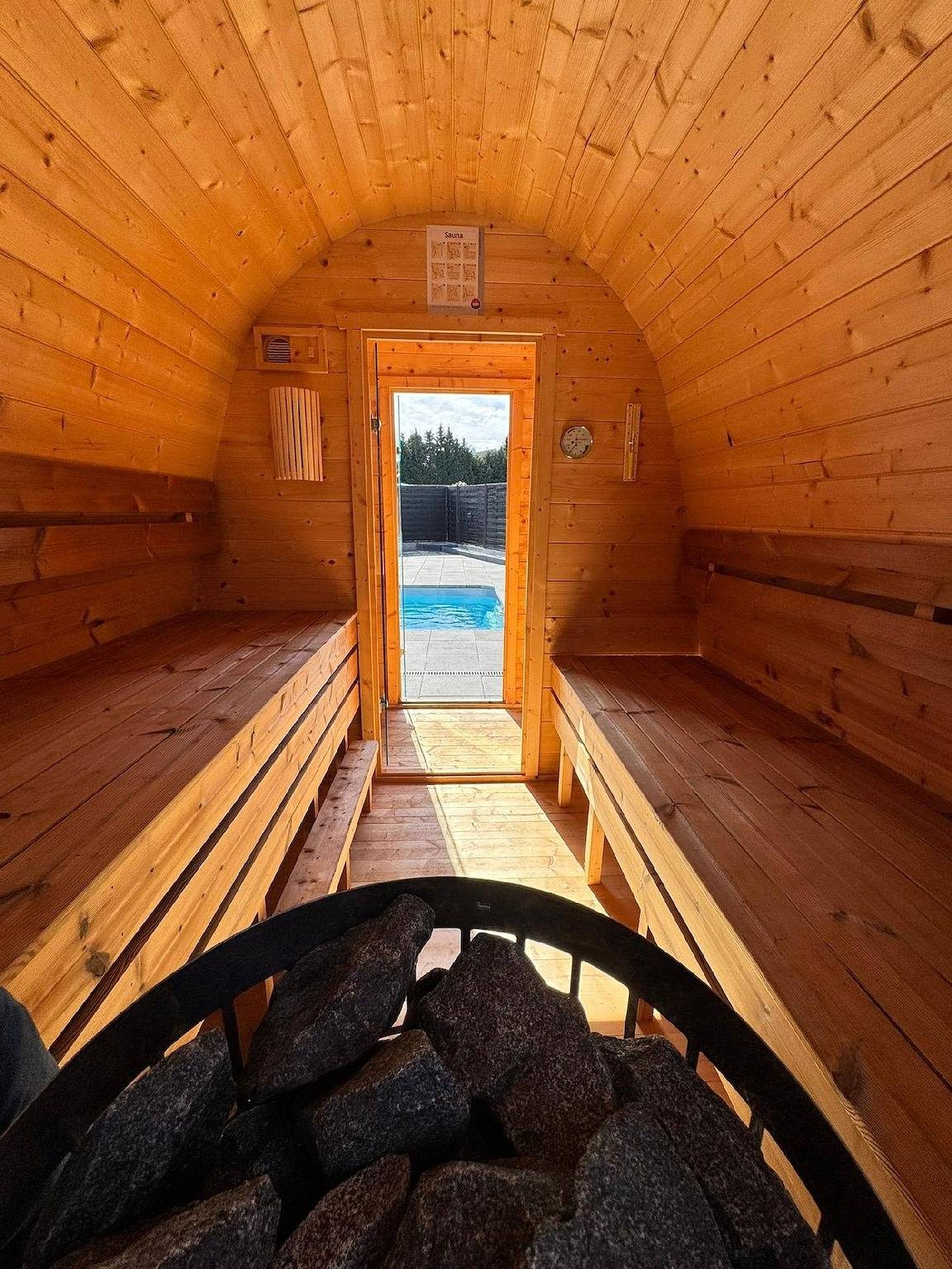 Ferienhaus mit privat Hottub und Klima. — Bild 3