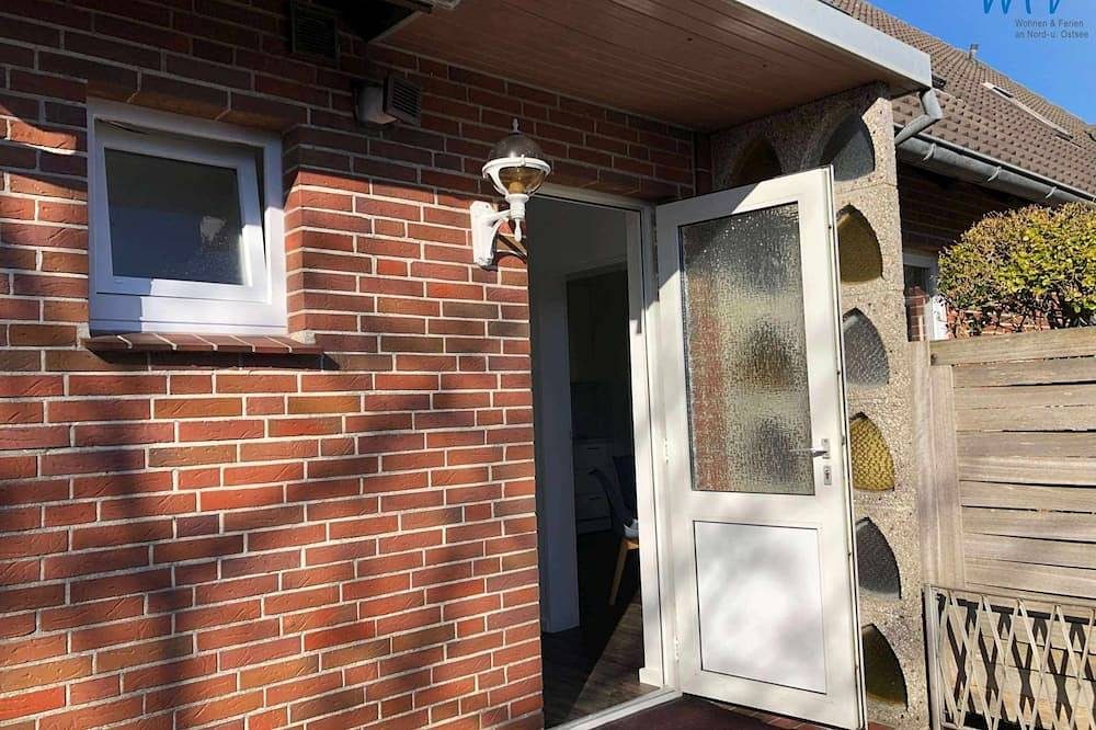 Gemütliche komplett neu renovierte Ferienwohnung mit großer Terrasse und eigenem — Bild 3