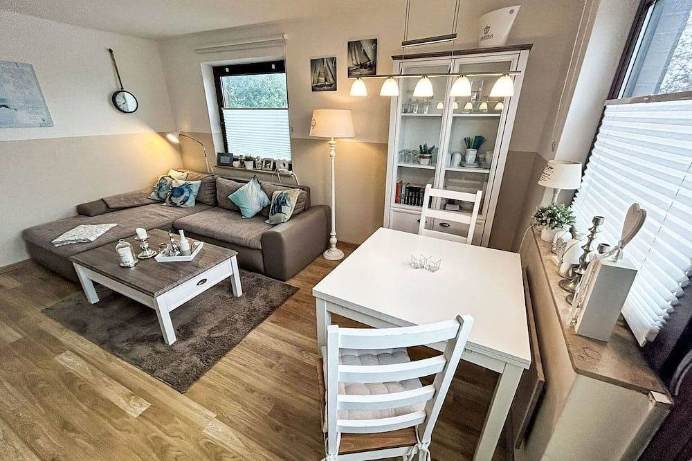 Angenehme Wohnung für 2 Personen mit  W-Lan, Tv, Balkon, Haustiere erlaubt und Parkplatz