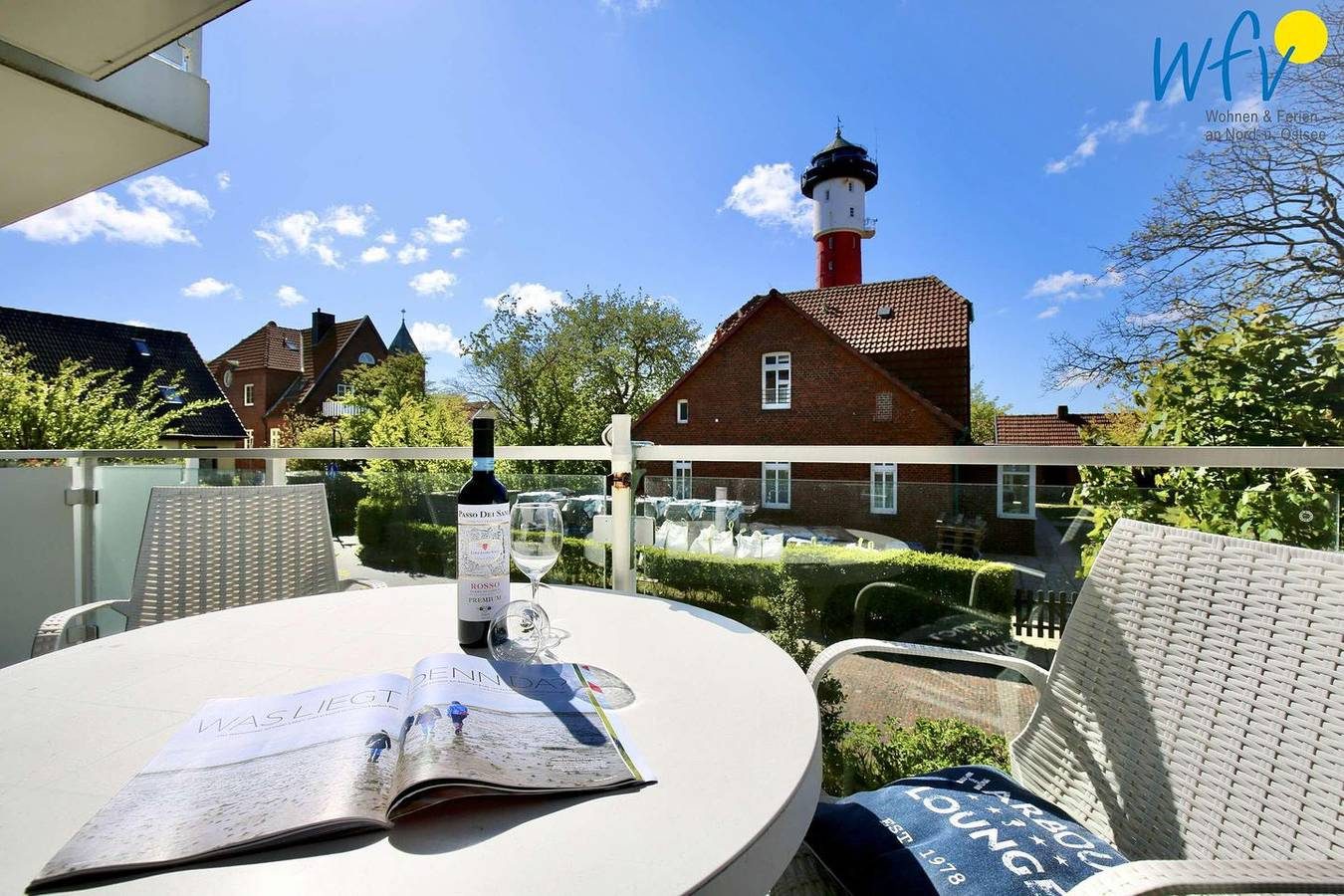 "Entspannen und Genießen: Ihre Ferienwohnung am Alten Leuchtturm!"