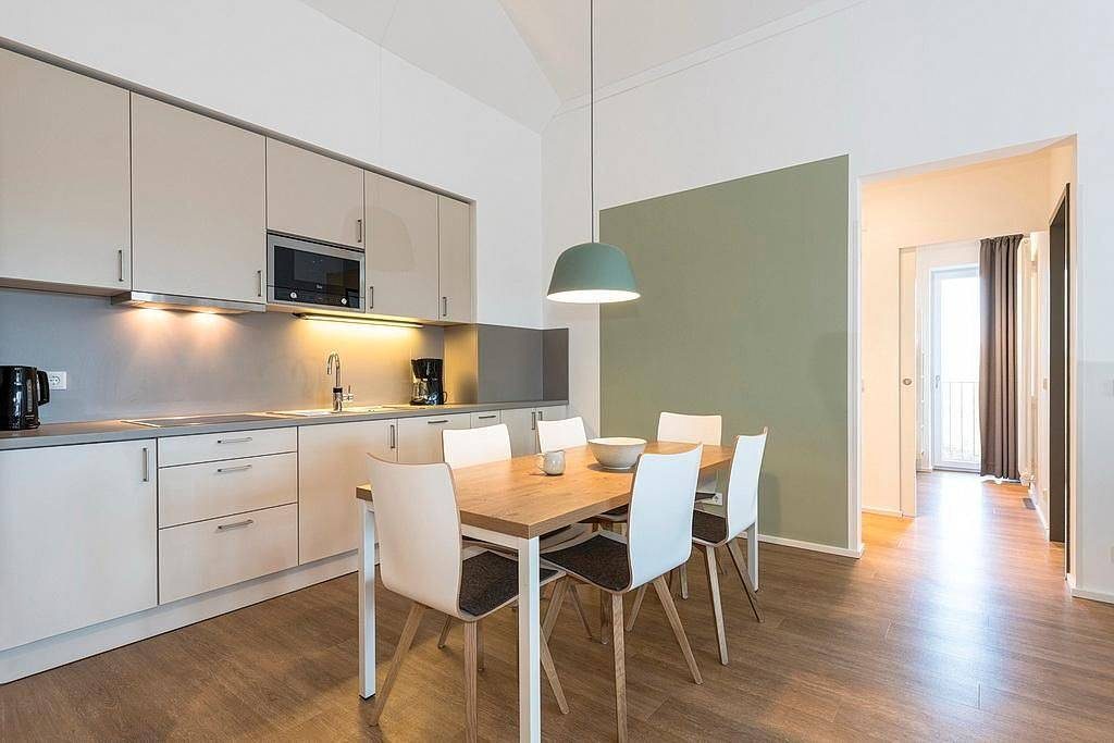 Familien-Apartment in Strandnähe mit großer Loggia, zwei Bädern & Sauna im Haus! — Bild 3