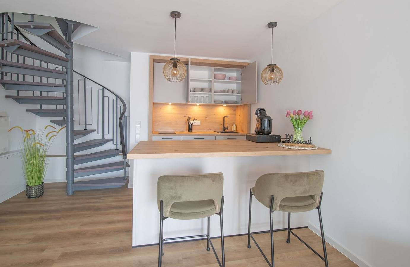 Gemütliche Ferienwohnung mit herrlichem Ausblick auf den Deich und die Umgebung — Bild 3