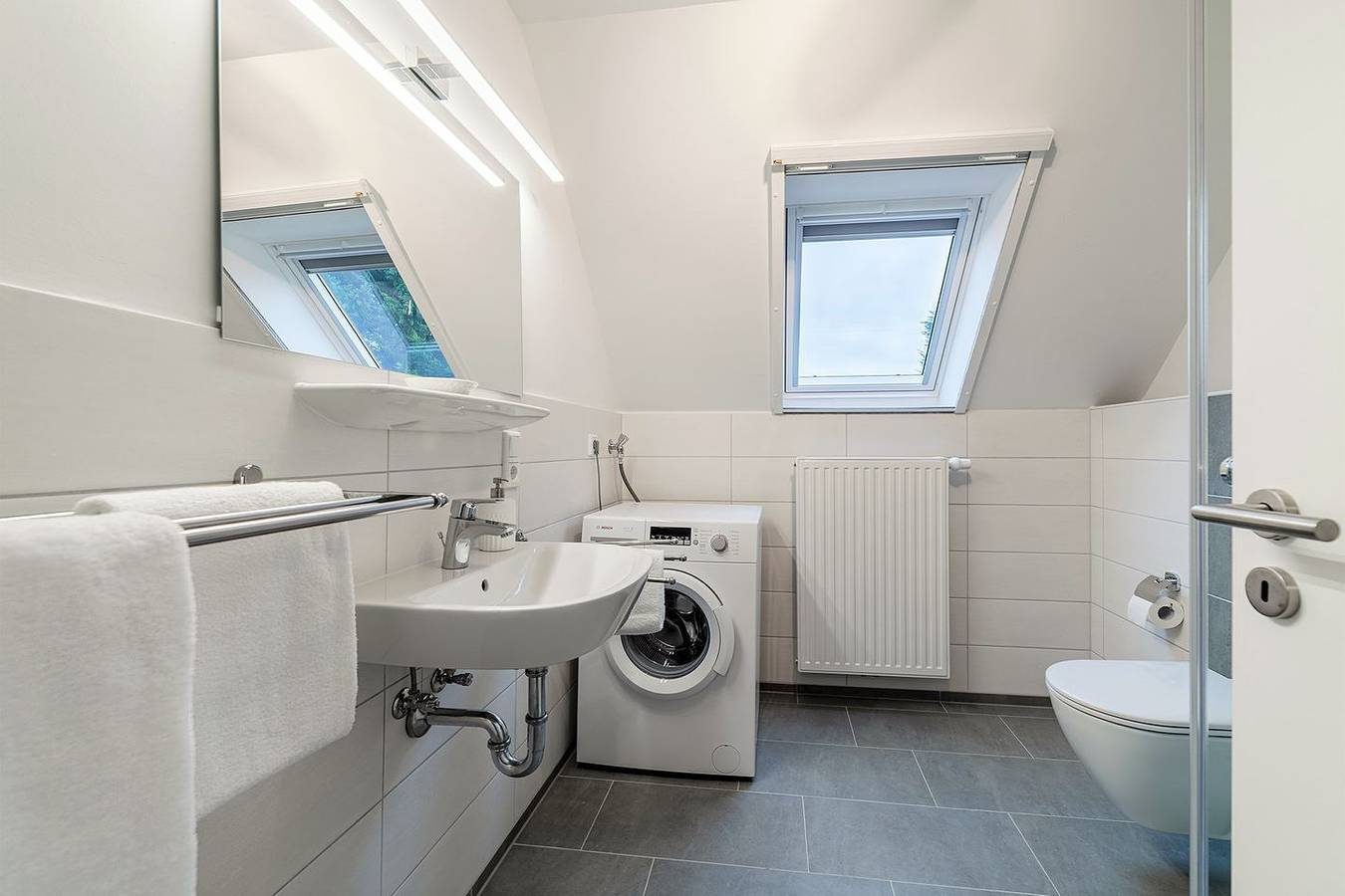 "Upkaamer": Gemütliche Wohnung mit Blick auf die Greetsieler Zwillingsmühlen — Bild 4