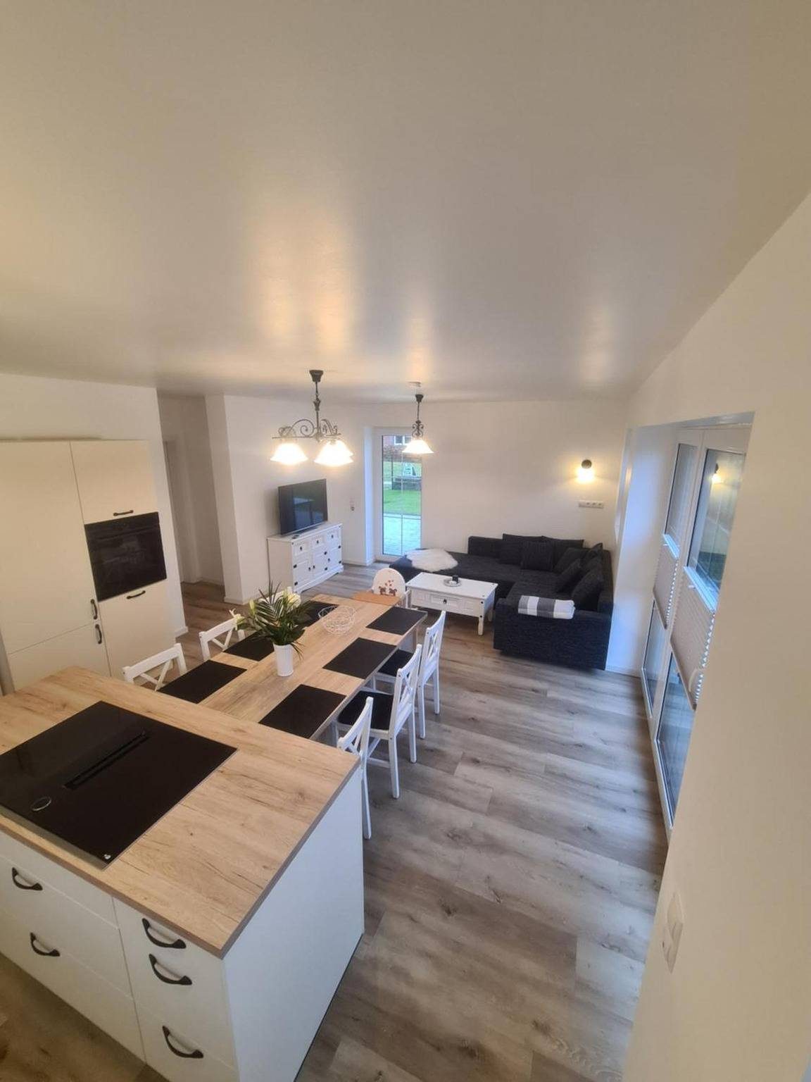 Ferienhaus 'Emily' mit Seeblick, privater Terrasse und Wi-Fi — Bild 4