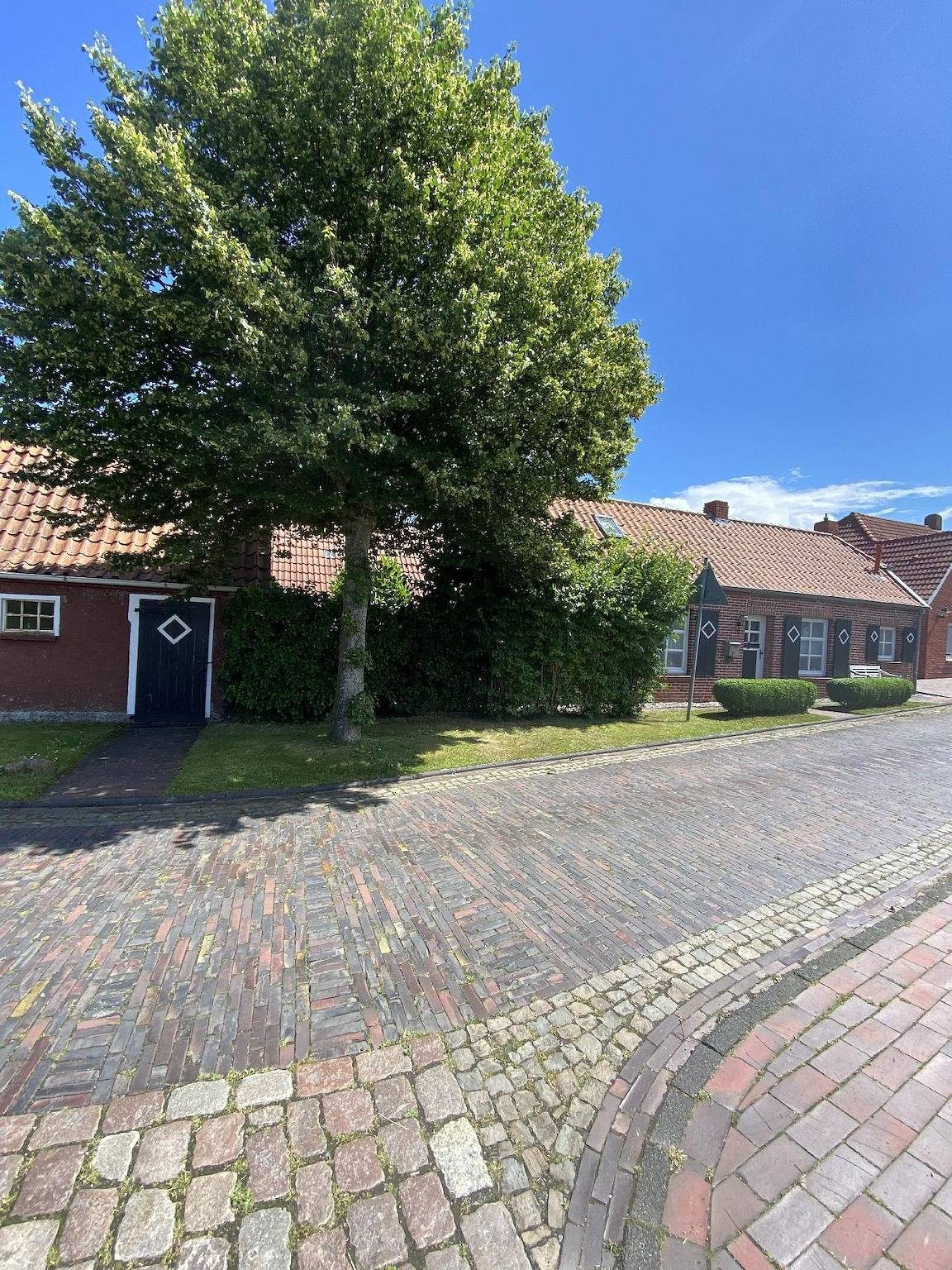 Modernisiertes und hell eingerichtetes Ferienhaus mit eigenem Garten ideal für Familien — Bild 2
