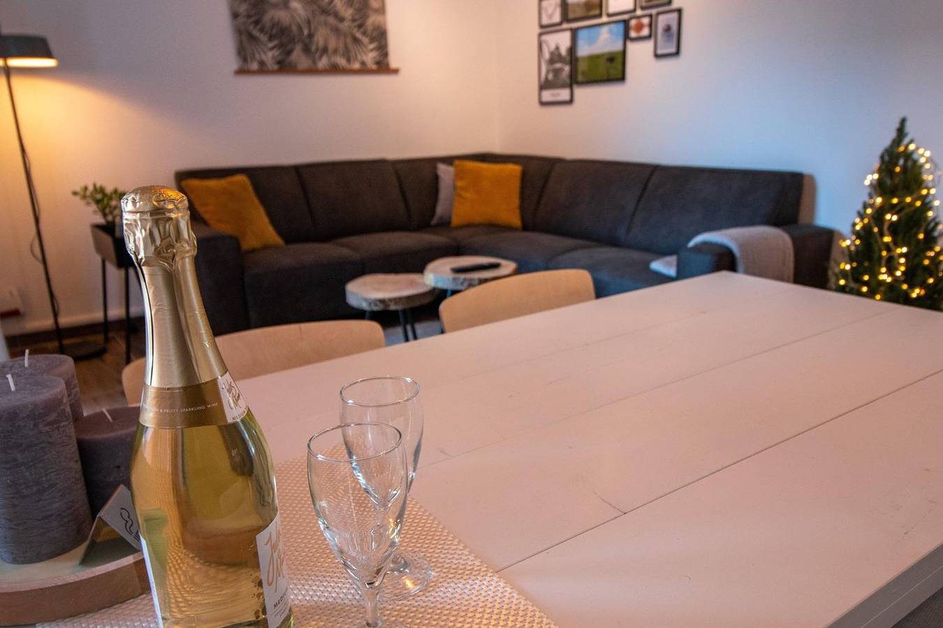 Moderne Wohnunge im Zentrum von Greetsiel mit überdachter Terrasse — Bild 2