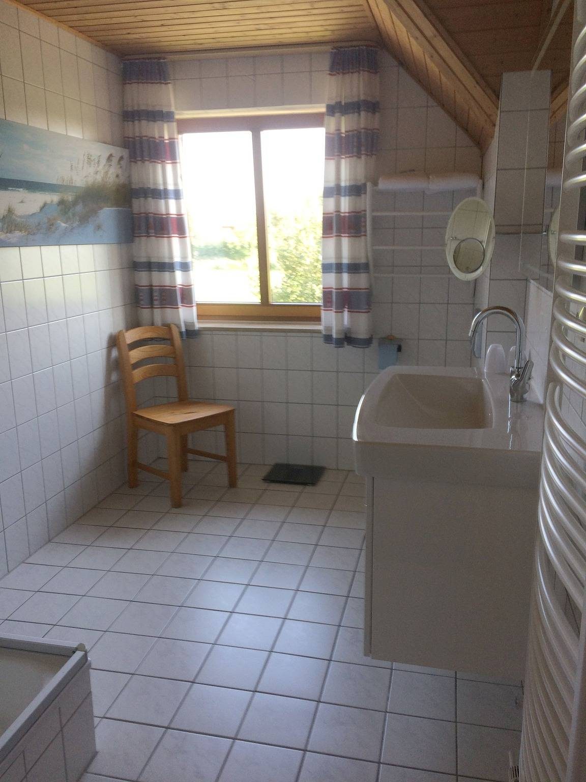 Emken, "Haus Emken" - Ferienwohnung  links - 15063 — Bild 4