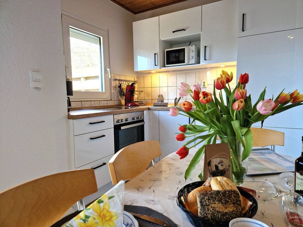 Bungalow in bester Lage von Norddeich, ca. 100 m vom Sandstrand entfernt — Bild 2