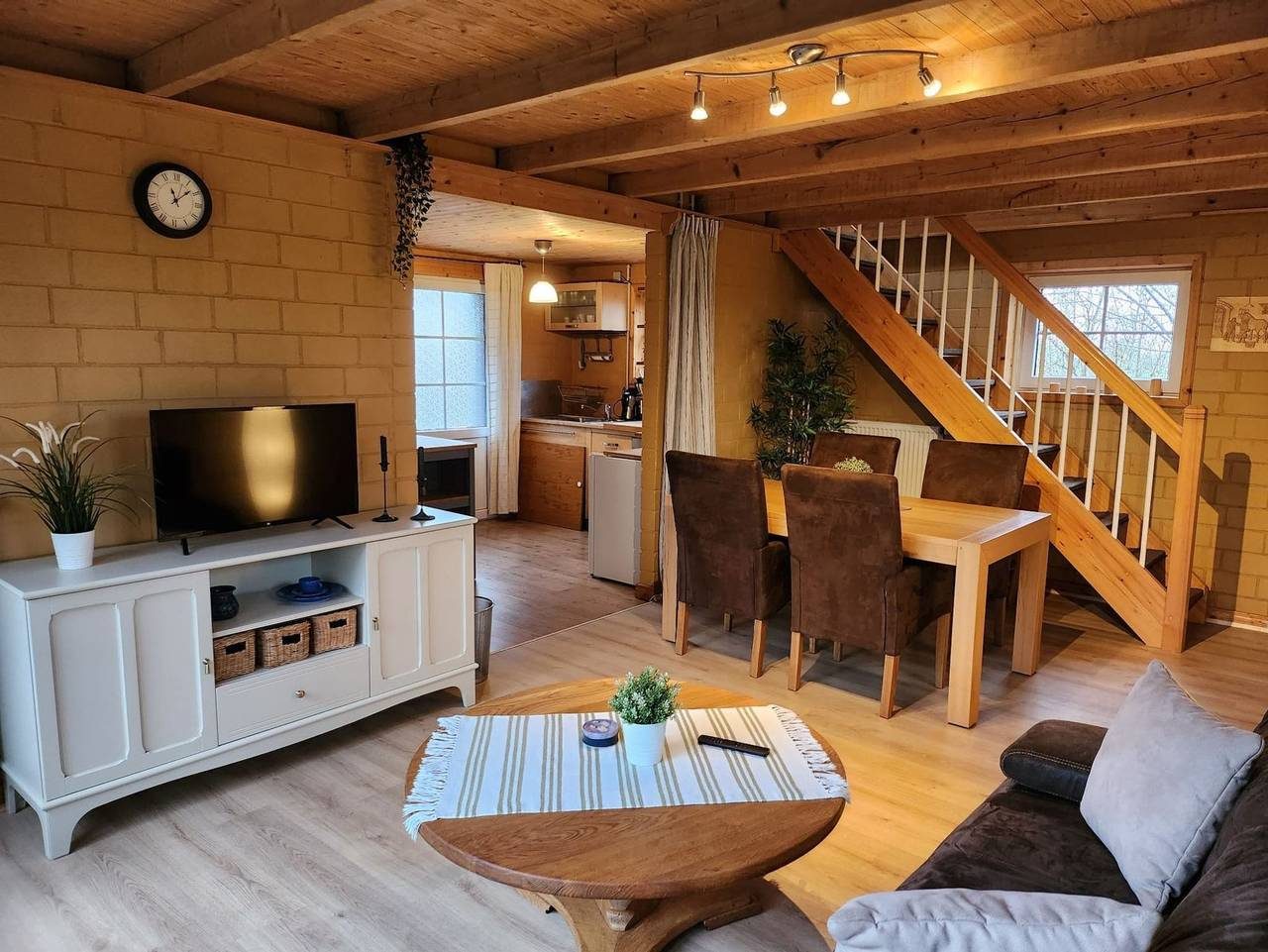 Littlefarmhouse 25164