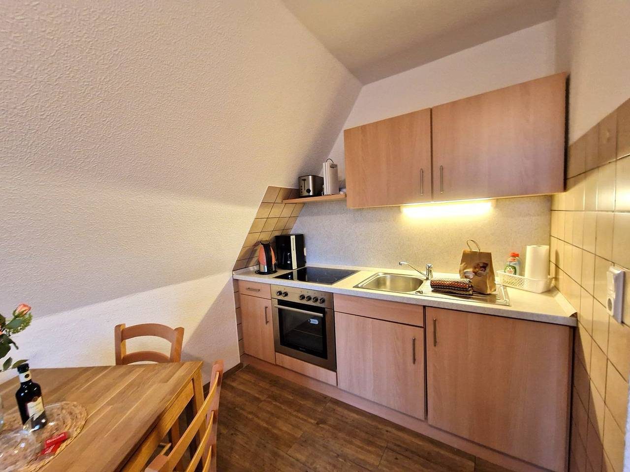 Ferienwohnung im 1. Og in Strandnähe mit überdachtem Balkon für bis zu 4 Pers. — Bild 3