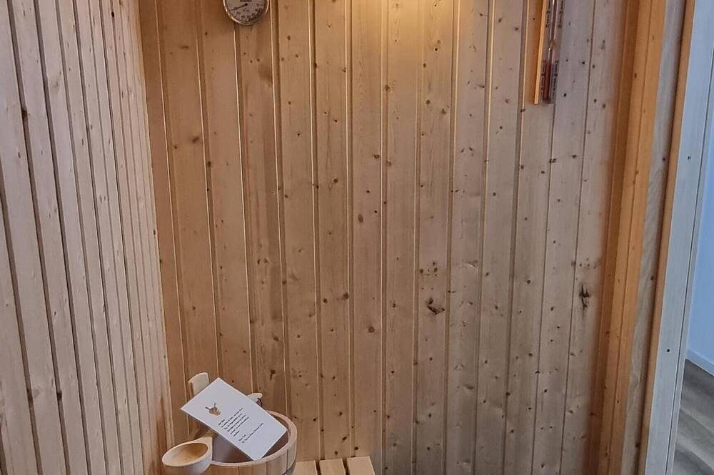 Moderne, hochwertige Ferienwohnung, Sauna, großer Balkon, Meerblick, strandnah — Bild 3