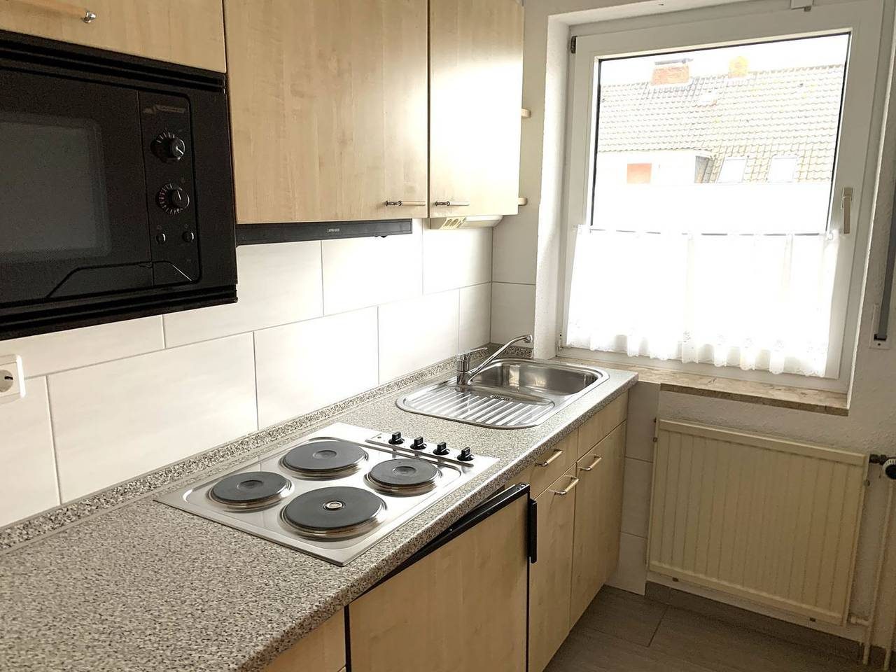 Zentrale, im Herzen Norddeich gelegene Ferienwohnung — Bild 3