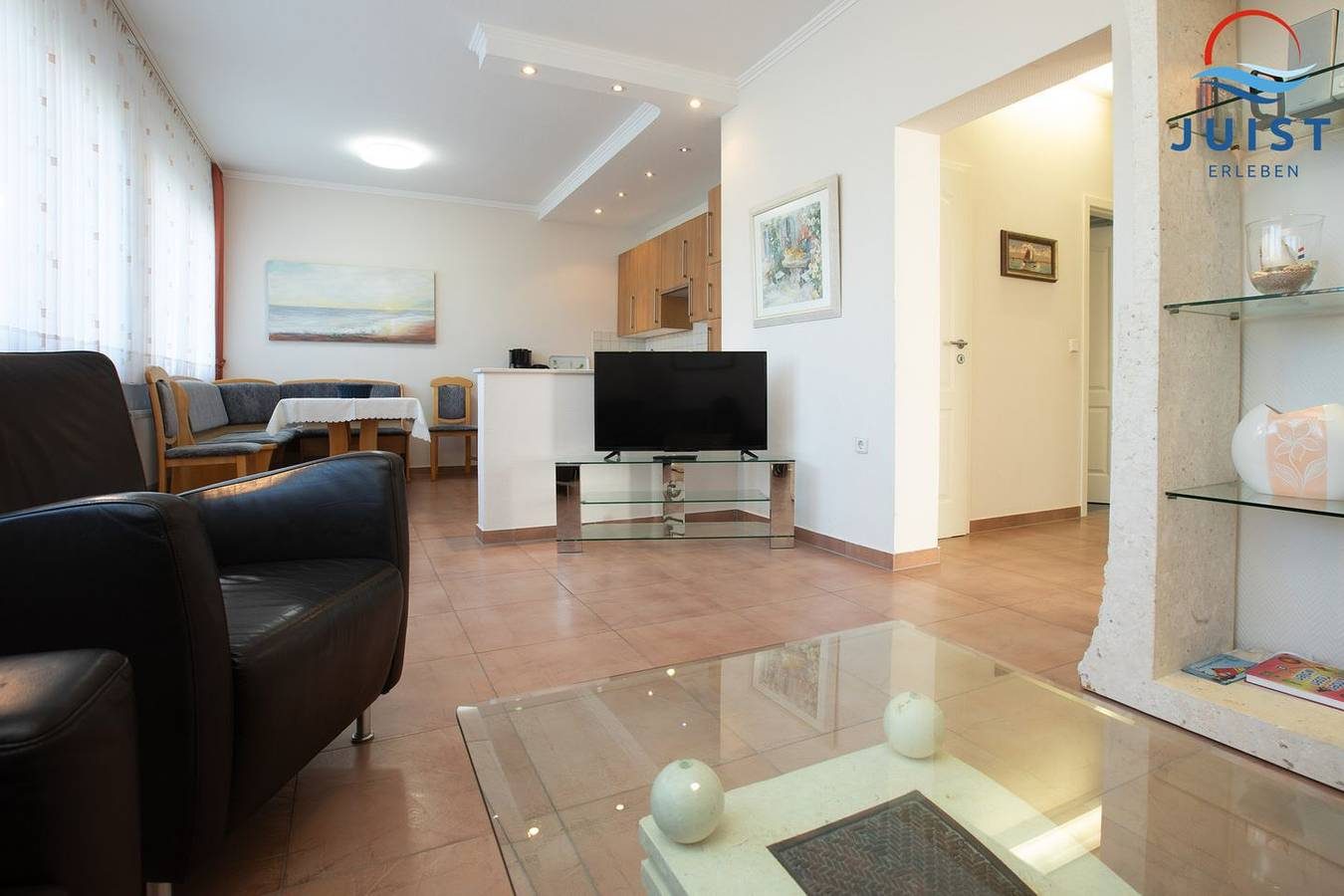 Familienfreundliche Ferienwohnung mit Terrasse im ruhigen Ostdorf — Bild 2