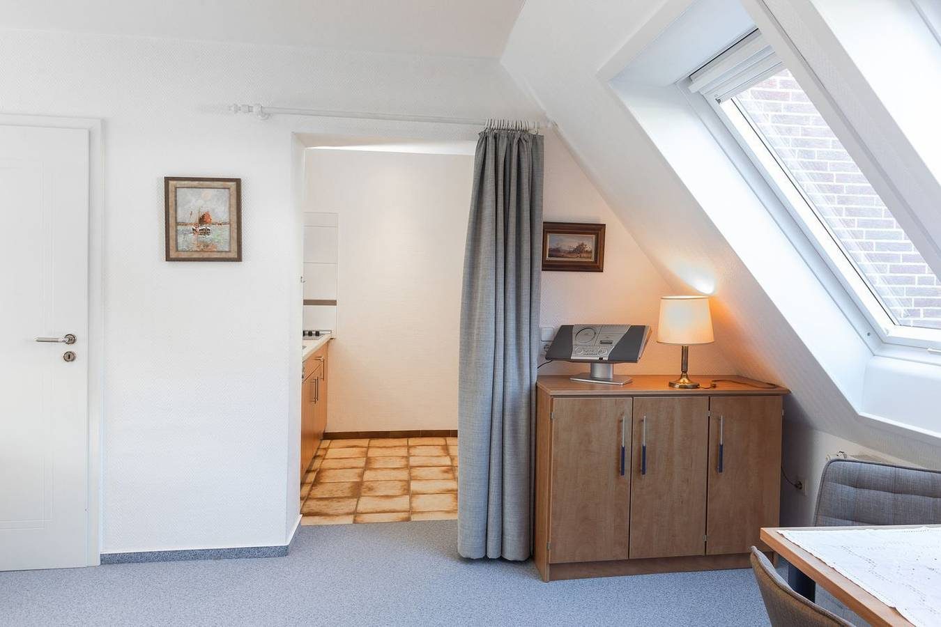 Familienfreundliche Ferienwohnung mit Gartennutzung in ruhigen Ostdorf — Bild 4