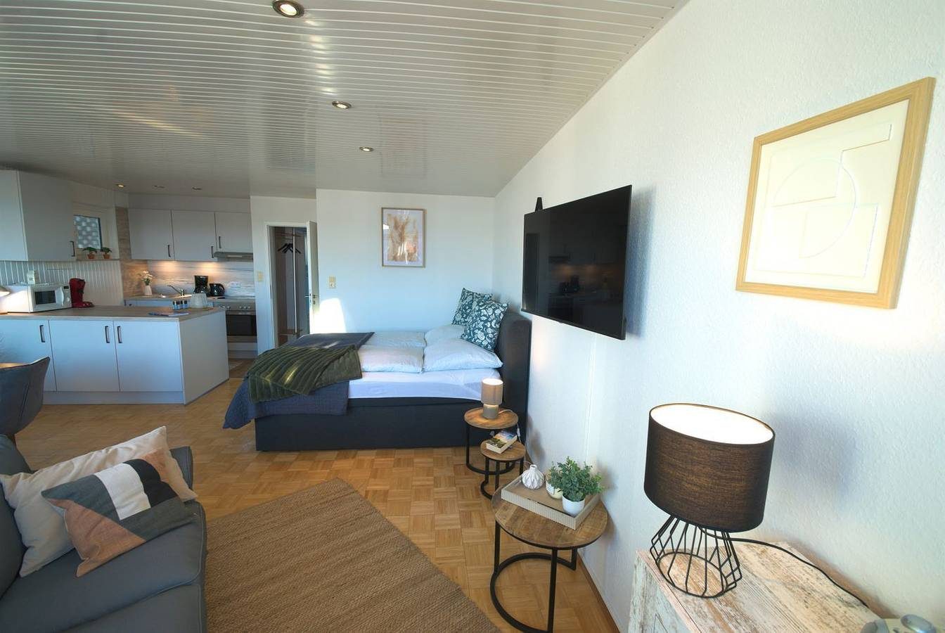 Frisch renovierte Ferienwohnung mit bester Sicht auf Deich, Strand und Inseln — Bild 4