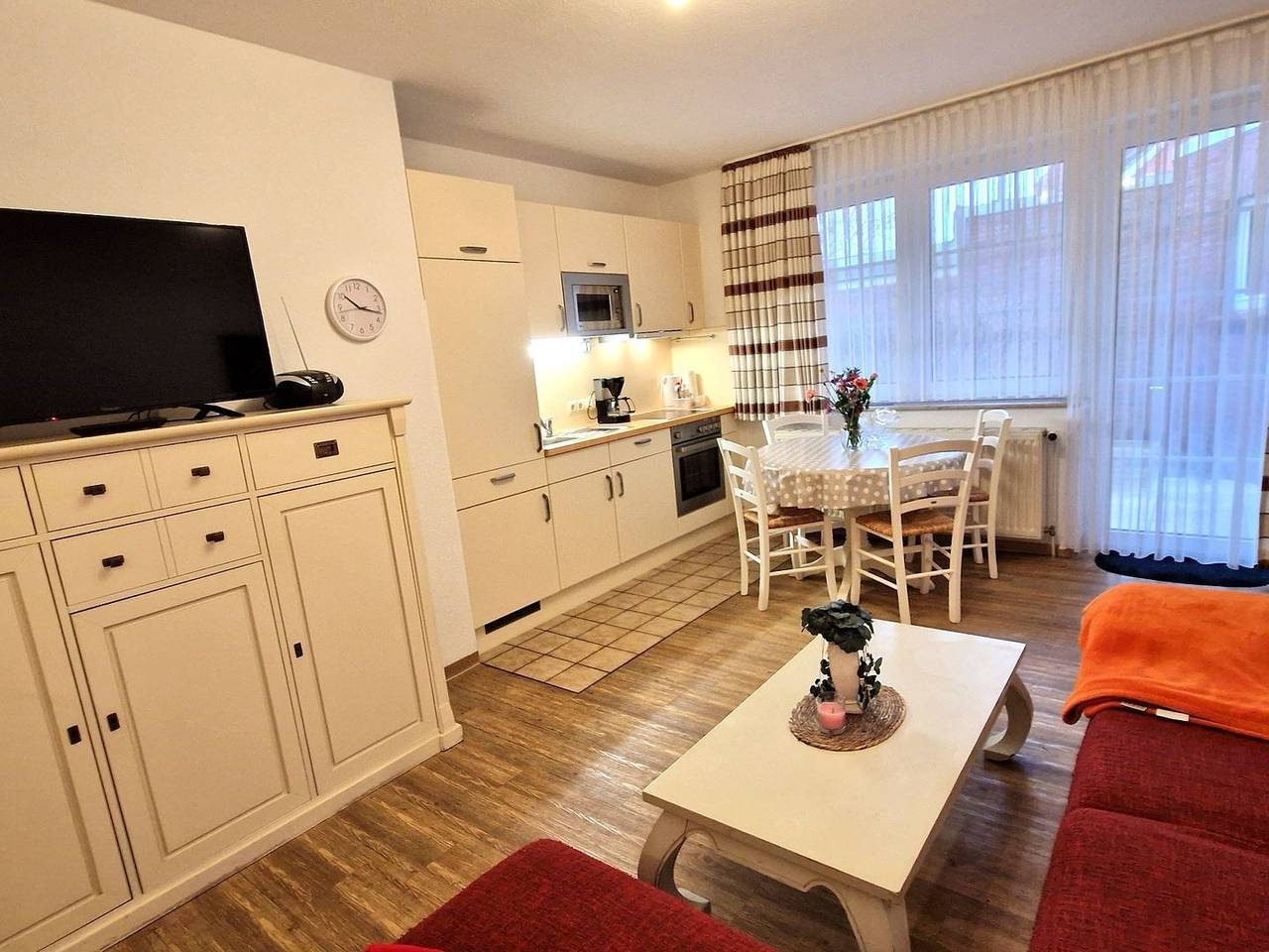 niedliche Ferienwohnung im Ergeschoss mit Terrasse für bis zu 3 Pers. — Bild 4