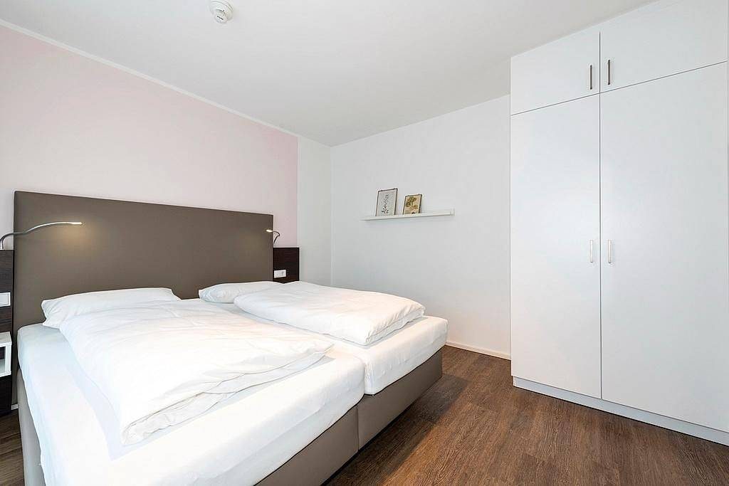 Apartment mit sonniger Terrasse, Strandkorb und Sauna im Haus - 300 m zum Strand — Bild 5