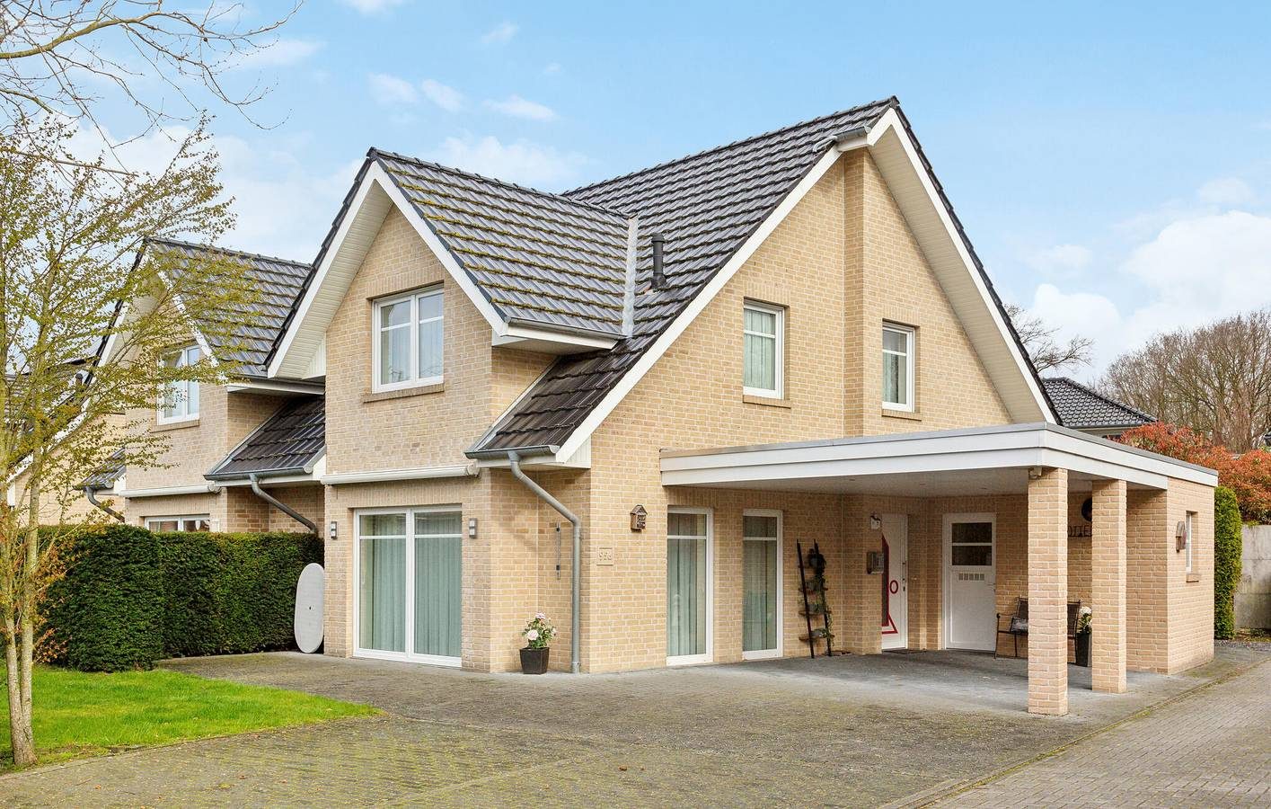 Modernes Apartment mit Terrasse, Parkplatz - 2km vom Stadtzentrum
