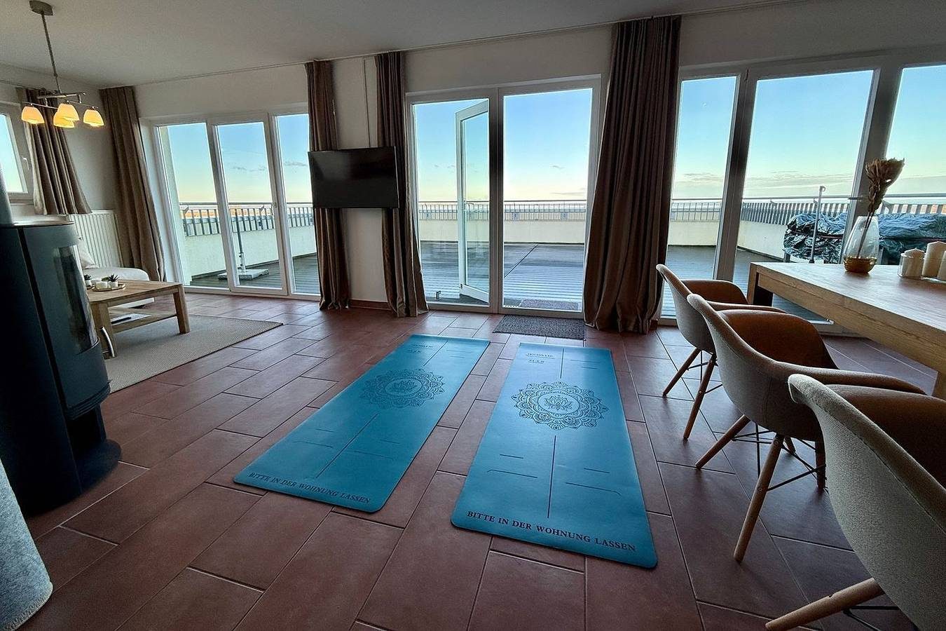 Tolles Penthouse mit 54 qm großer Dachterrasse, Meerblick, Sauna und Hot-Tub! — Bild 5