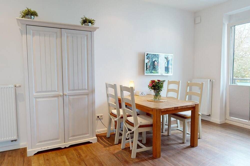 Die Ferienwohnung \"Meeresloft 2\" befindet sich im ersten Stock des Hauses. — Bild 3